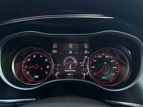 Used 2018 Dodge Charger GT image 9