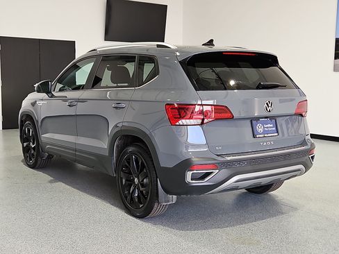 Certified 2023 Volkswagen Taos SE w/ Panoramic Sunroof Package FWD image 24