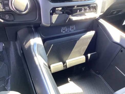 New 2026 RAM 1500 Big Horn w/ Night Edition image 19