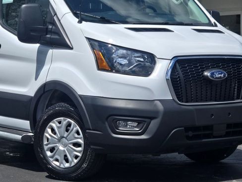 Used 2024 Ford Transit 250 Low Roof w/ Exterior Upgrade Package RWD image 3