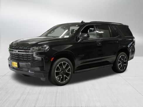 Used 2022 Chevrolet Tahoe RST w/ Sport Performance Package AWD/4WD image 3