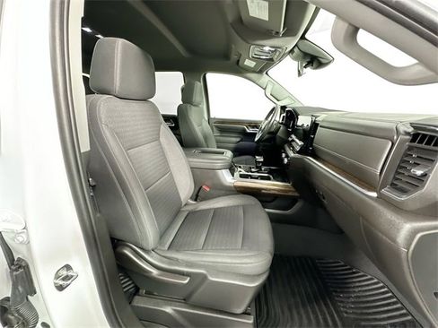 Used 2022 GMC Sierra 1500 Elevation image 28