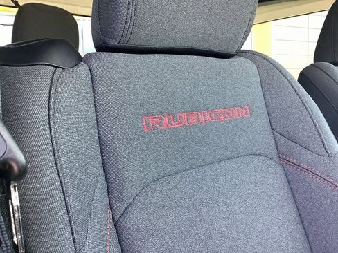 New 2025 Jeep Wrangler Rubicon w/ Xtreme 35 Tire Package image 35