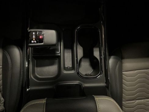 Used 2025 Chevrolet Silverado 1500 ZR2 w/ Dark Appearance Package AWD/4WD image 7