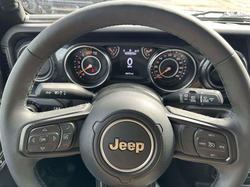 Used 2023 Jeep Wrangler Sport image 22