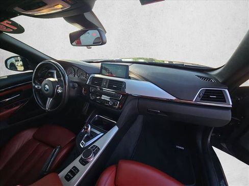 Used 2019 BMW M4 Convertible w/ Competition Package RWD image 20