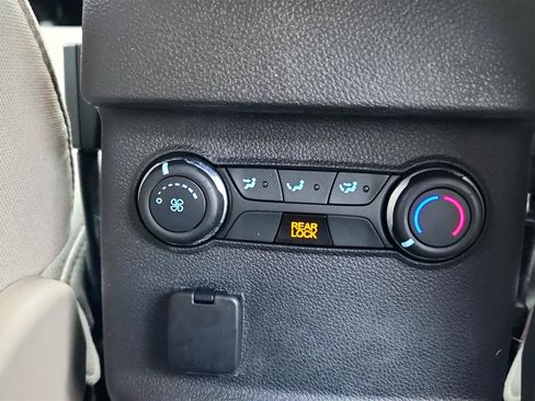 Used 2013 Ford Explorer FWD image 22