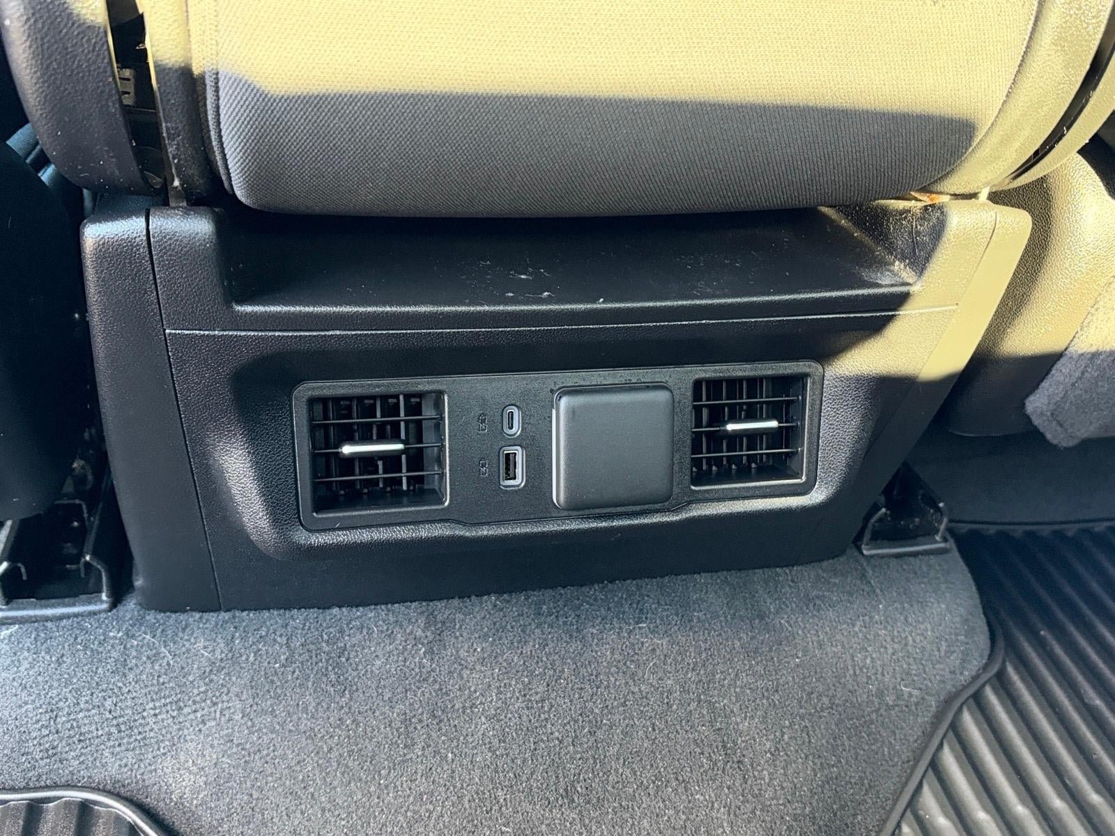Used 2025 Chevrolet Silverado 1500 LT AWD/4WD image 9