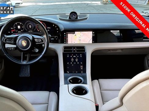 Used 2022 Porsche Taycan image 15