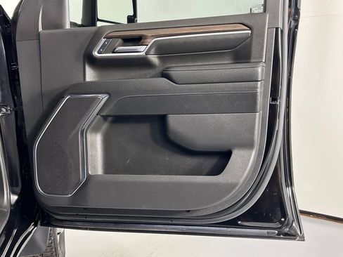 Used 2024 Chevrolet Silverado 3500 LT w/ Texas Edition AWD/4WD image 10