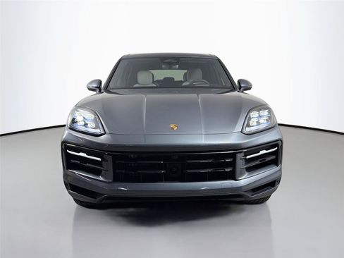 Certified 2026 Porsche Cayenne AWD/4WD image 10