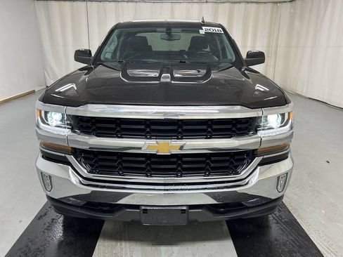 Used 2018 Chevrolet Silverado 1500 LT w/ All Star Edition AWD/4WD image 3