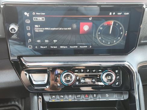 Used 2024 GMC Sierra 1500 AT4 w/ Technology Package AWD/4WD image 21