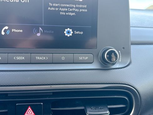 Used 2022 Hyundai Kona SEL w/ Convenience Package image 28