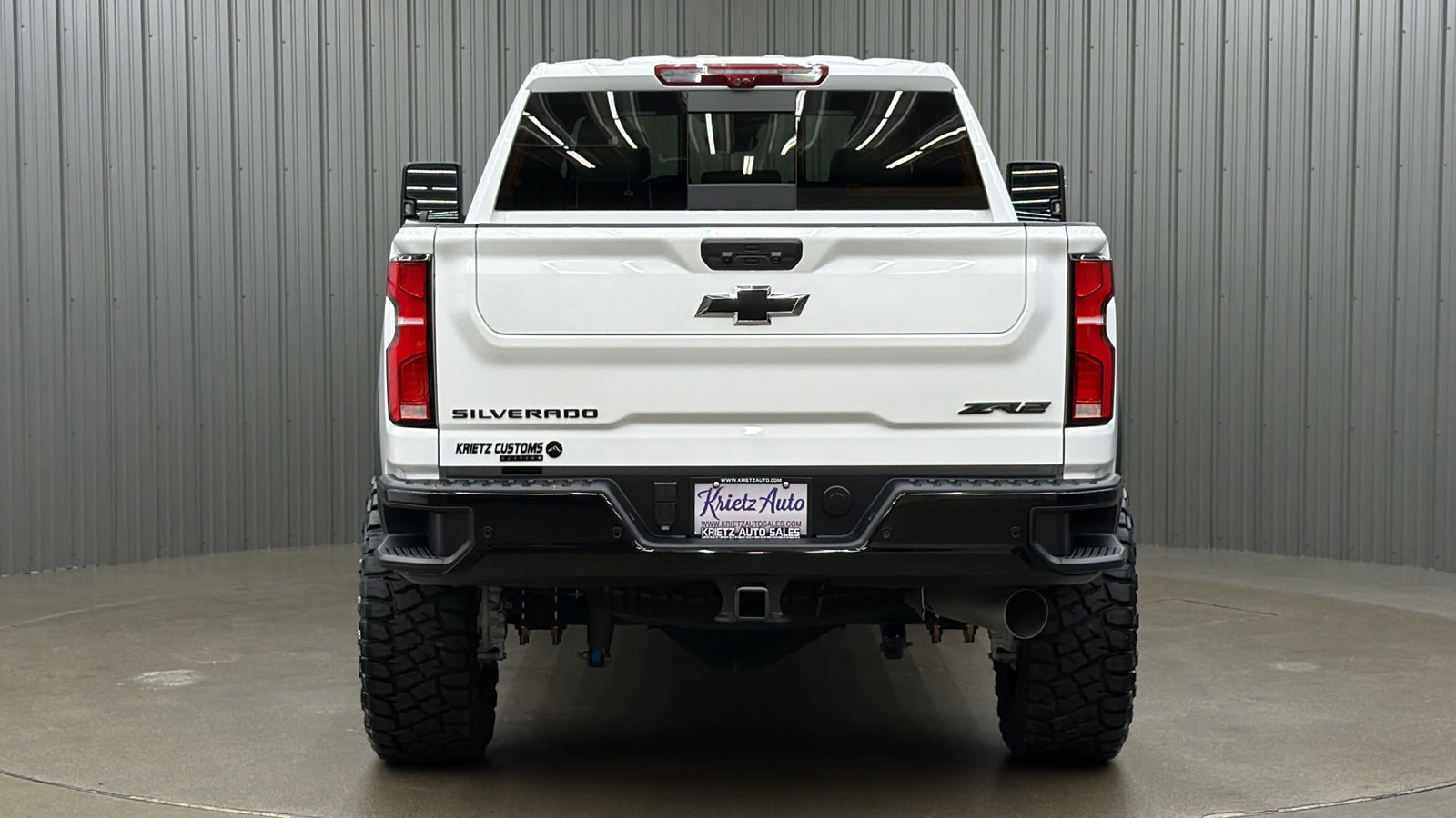 Used 2026 Chevrolet Silverado 2500 ZR2 w/ LPO, Dark Essentials Package AWD/4WD image 4
