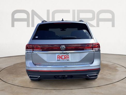 New 2026 Volkswagen Atlas SE image 7