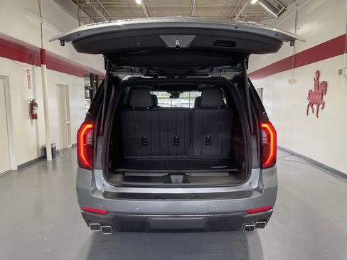 New 2026 GMC Yukon AT4 image 8