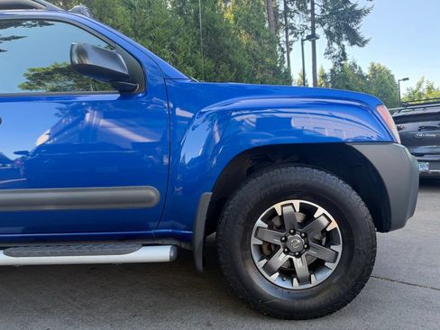Used 2015 Nissan Xterra PRO-4X AWD/4WD image 3