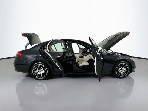 Used 2022 Mercedes-Benz C 300 4MATIC Sedan image 22