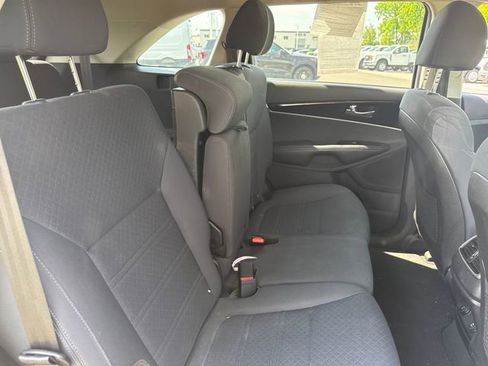 Used 2020 Kia Sorento LX AWD/4WD image 14