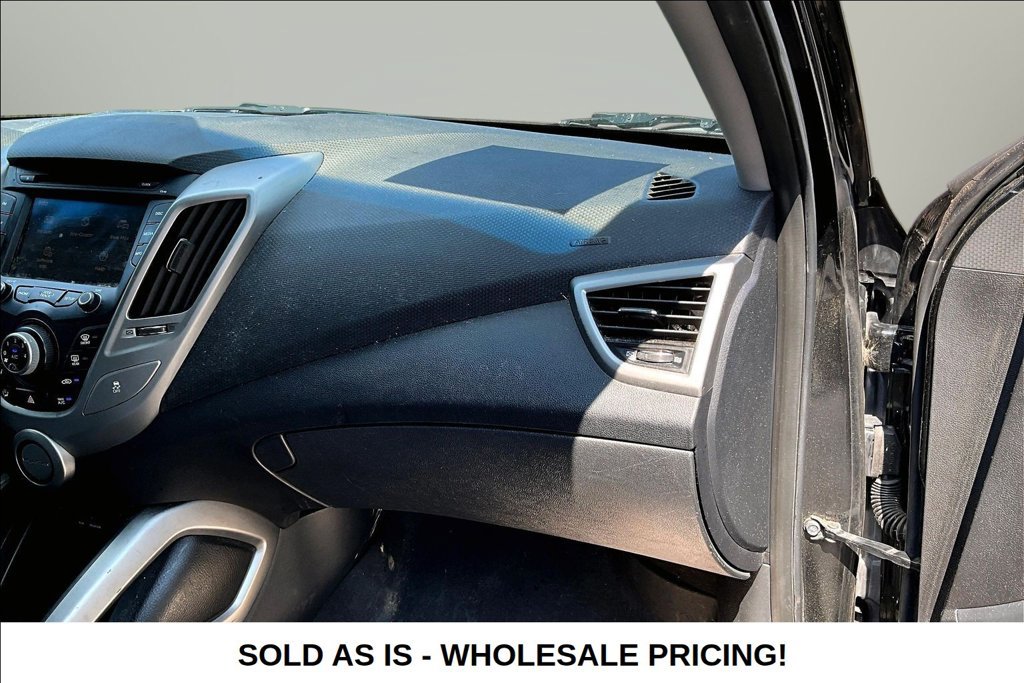 Used 2012 Hyundai Veloster FWD image 26