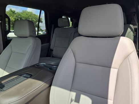 Used 2024 Chevrolet Tahoe LT AWD/4WD image 23