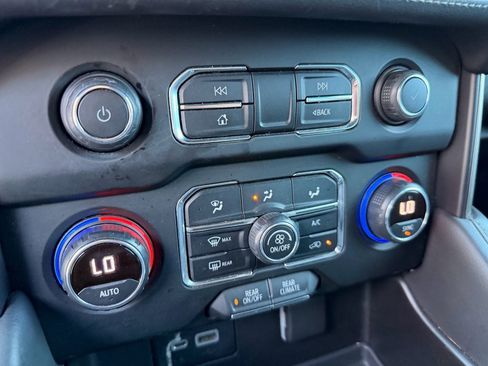 Used 2021 Chevrolet Tahoe LS w/ Driver Alert Package image 20