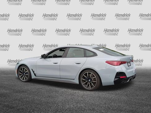 Used 2025 BMW M440i RWD image 8
