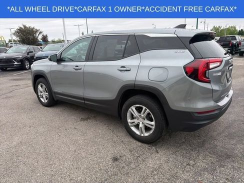 Used 2023 GMC Terrain SLE AWD/4WD image 8