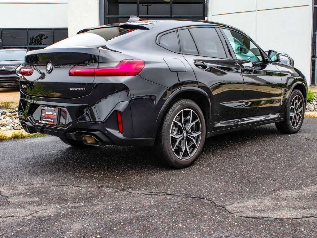 Used 2023 BMW X4 xDrive30i w/ M Sport Package AWD/4WD image 6