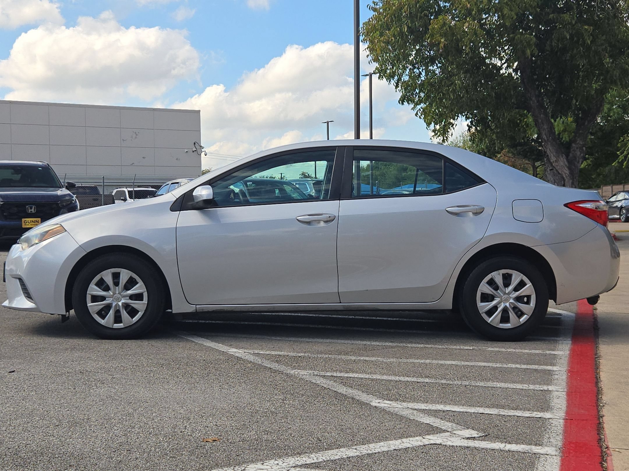 Used 2014 Toyota Corolla L FWD image 6