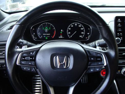 Used 2022 Honda Accord Sport image 12