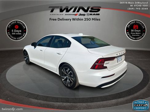 Used 2025 Volvo S60 B5 Core image 5