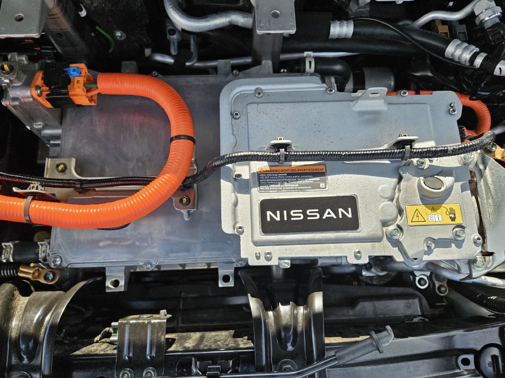 Used 2024 Nissan Ariya AWD image 33
