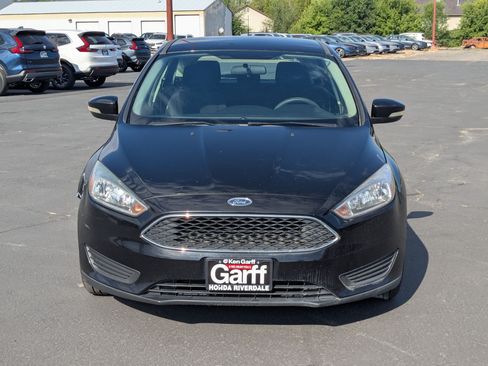 Used 2017 Ford Focus SE FWD image 11