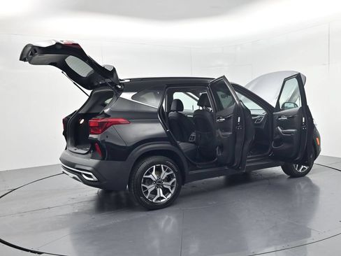 Used 2023 Kia Seltos EX AWD/4WD image 59