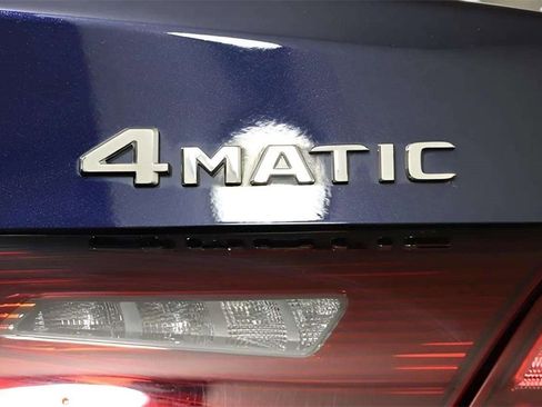 Used 2024 Mercedes-Benz GLC 300 4MATIC image 35