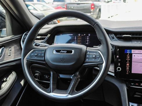 New 2026 Jeep Grand Cherokee Limited w/ Limited Altitude Package image 16