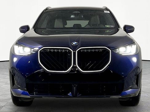 Certified 2025 BMW X3 xDrive30i w/ Premium Package AWD/4WD image 2