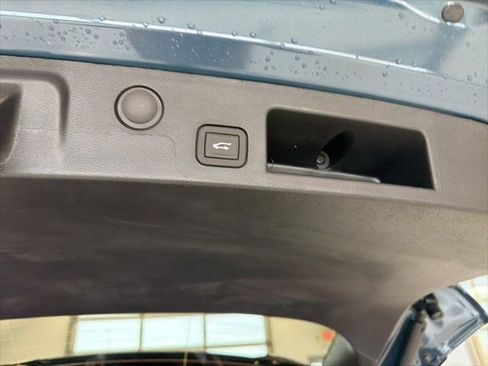 New 2026 Chevrolet Equinox LT image 23