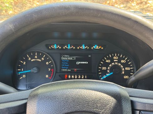 Used 2017 Ford F150 XL w/ Equipment Group 101A Mid image 30