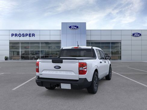 New 2025 Ford Maverick XLT image 8