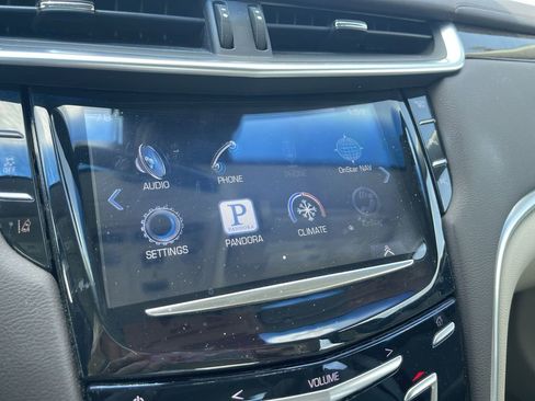 Used 2014 Cadillac XTS Luxury w/ Driver Awareness Package image 14