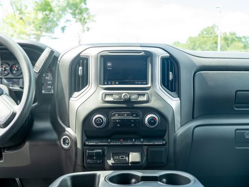 Used 2025 Chevrolet Silverado 2500 Custom w/ Z71 Off-Road Package AWD/4WD image 14