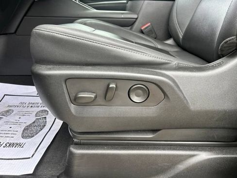 Used 2023 Chevrolet Tahoe LT AWD/4WD image 16