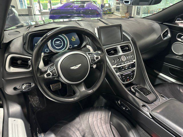 Used 2019 Aston Martin DB11 Volante RWD image 47