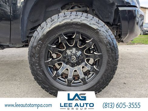 Used 2017 Toyota Tundra Platinum image 10