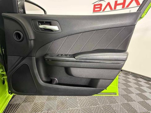 Used 2019 Dodge Charger SXT w/ Blacktop Package RWD image 39