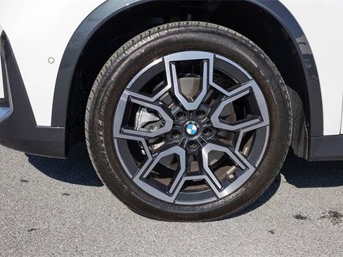 Certified 2025 BMW X1 xDrive28i image 5