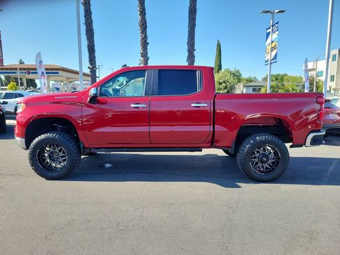 Used 2022 Chevrolet Silverado 1500 LT RWD image 31